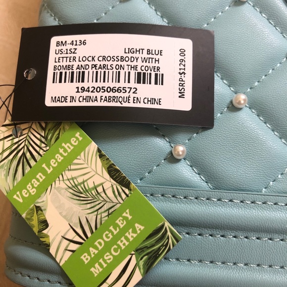 NWT Badgley Mischka light blue quilted pearl embellished chain strap crossbody - Picture 9 of 11